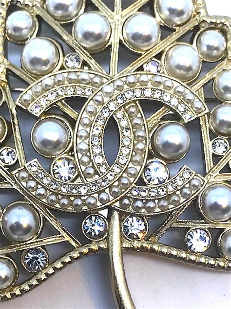 chanel brooch 2018 price|CHANEL Pre.